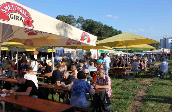 Joninės Jonavoje: Jonų respublika turi naują prezidentą