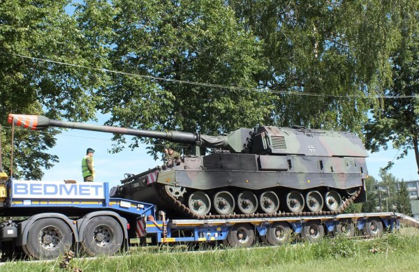 Rukloje dislokuotos modernios haubicos  