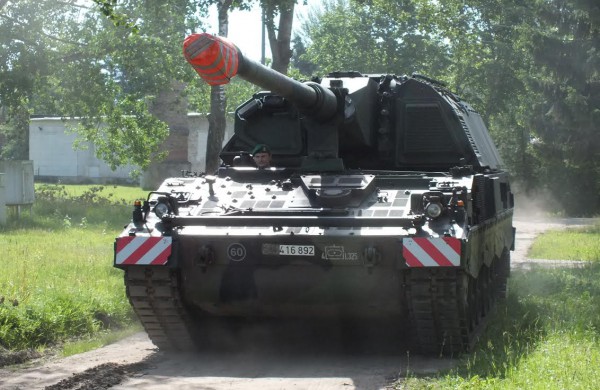 Rukloje dislokuotos modernios haubicos  