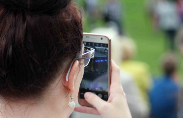 Jonavoje minint Valstybės dieną į 25 metrų aukštį iškelta trispalvė