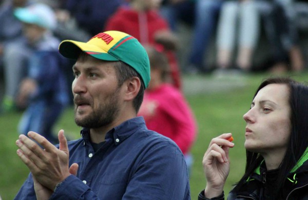 Jonavoje minint Valstybės dieną į 25 metrų aukštį iškelta trispalvė