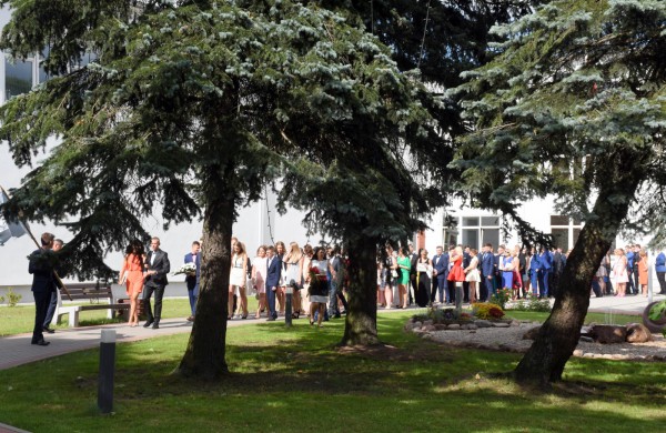 Brandos atestatai – ir raliečių rankose