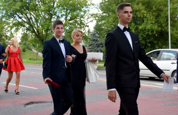 Brandos atestatai – ir raliečių rankose