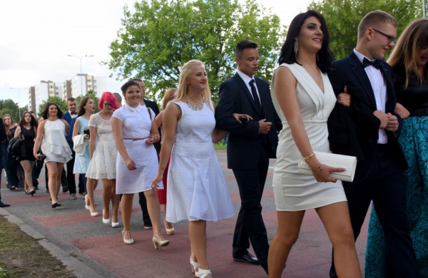 Brandos atestatai – ir raliečių rankose