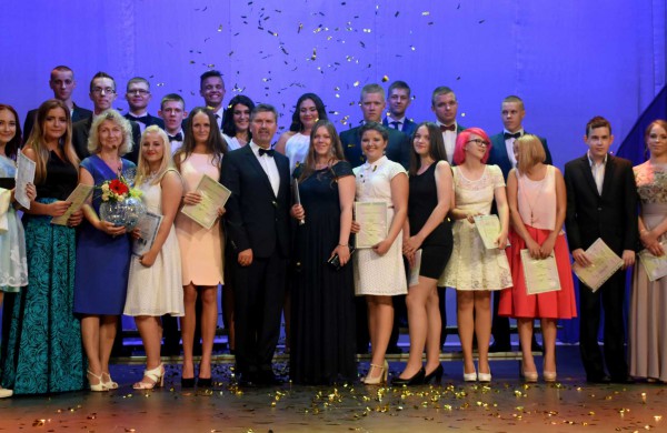 Brandos atestatai – ir raliečių rankose