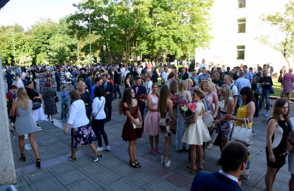 Brandos atestatai – ir raliečių rankose