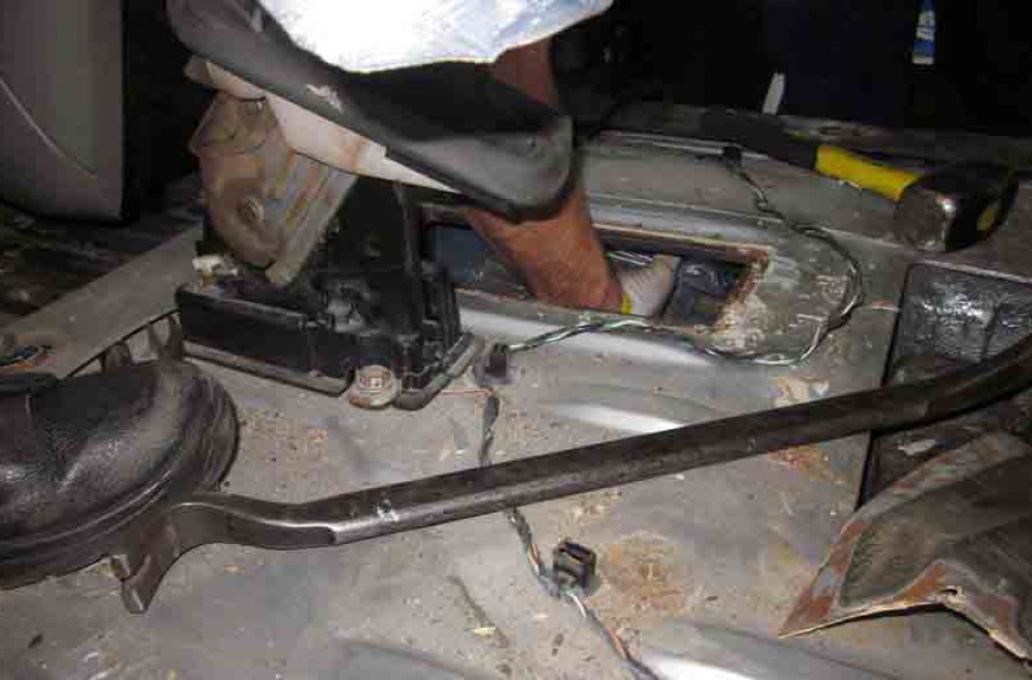 Airijoje sulaikyti du jonaviečiai, įtariami stambaus masto narkotikų kontrabanda