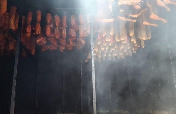 Jonavos rajone – nelegalus mėsos apdirbimo fabrikas