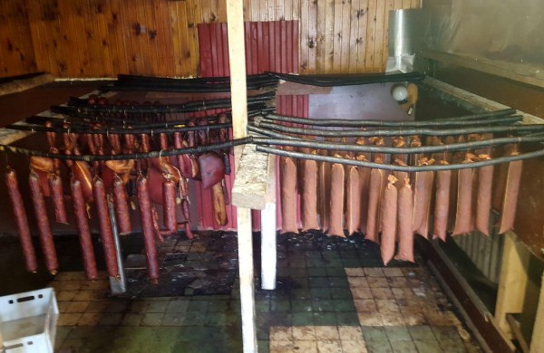 Jonavos rajone – nelegalus mėsos apdirbimo fabrikas