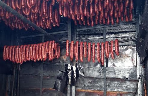 Jonavos rajone – nelegalus mėsos apdirbimo fabrikas