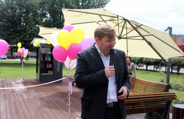 Jonavoje atidaryta knygų terasa