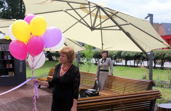 Jonavoje atidaryta knygų terasa