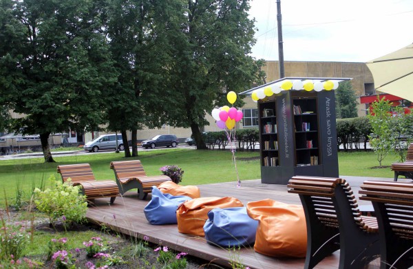 Jonavoje atidaryta knygų terasa