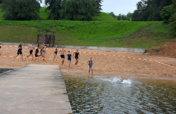 Jonavos sporto istorijos metraštyje - triatlono varžybos
