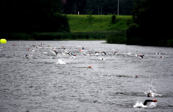 Jonavos sporto istorijos metraštyje - triatlono varžybos