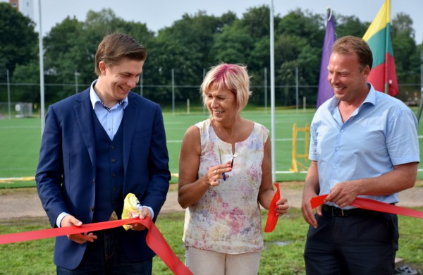 Tinklinio mylėtojams – naujos tinklinio aikštelės