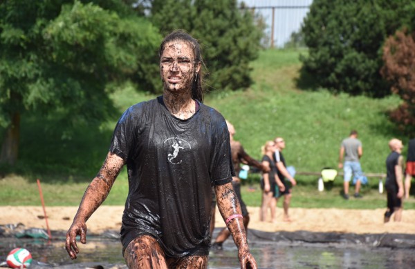 Sporto forumo "vinis" - purvo tinklinis (fotoakimirkos)