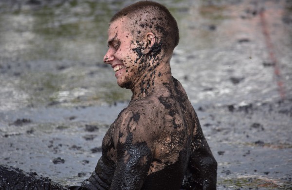 Sporto forumo "vinis" - purvo tinklinis (fotoakimirkos)