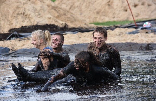 Sporto forumo "vinis" - purvo tinklinis (fotoakimirkos)