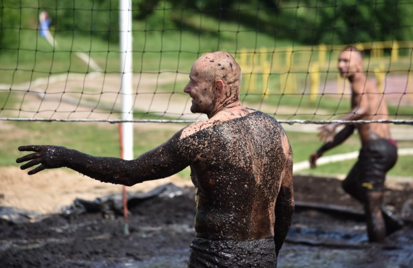 Sporto forumo "vinis" - purvo tinklinis (fotoakimirkos)