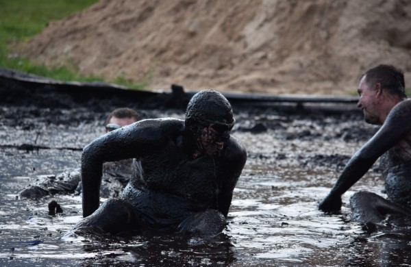 Sporto forumo "vinis" - purvo tinklinis (fotoakimirkos)