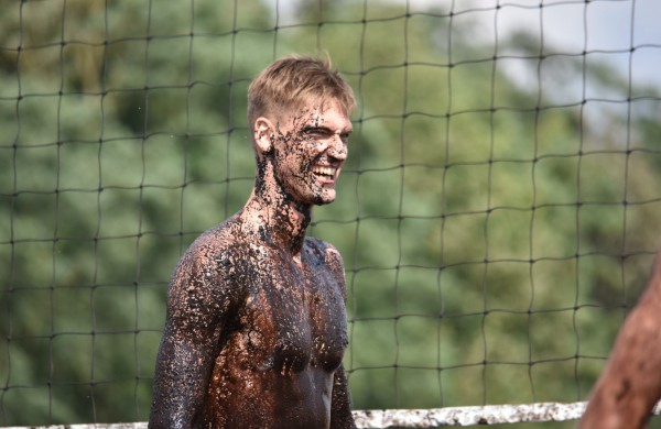 Sporto forumo "vinis" - purvo tinklinis (fotoakimirkos)