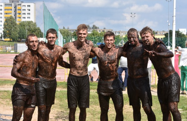 Sporto forumo "vinis" - purvo tinklinis (fotoakimirkos)