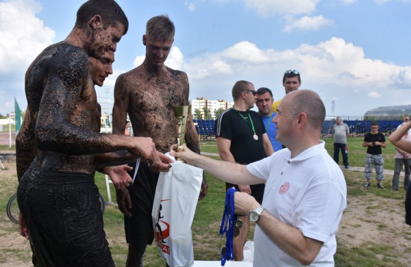 Sporto forumo "vinis" - purvo tinklinis (fotoakimirkos)