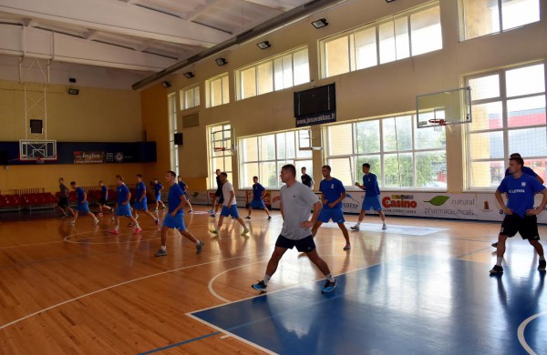 „Lietavos“ žaidėjai lavina... aerobikos žingsnelius