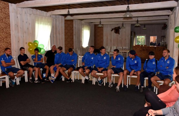 „Lietavos” žaidėjų popietė su moksleiviais: pokalbiai, netradicinis futbolas ir geros emocijos