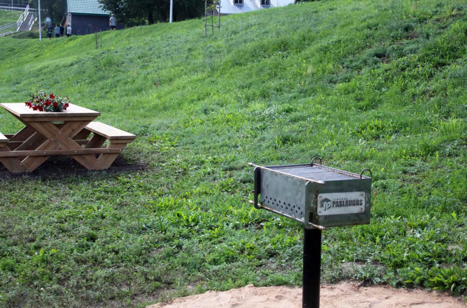 Kepsninės ir stalai - gerai, tačiau trūksta tualeto