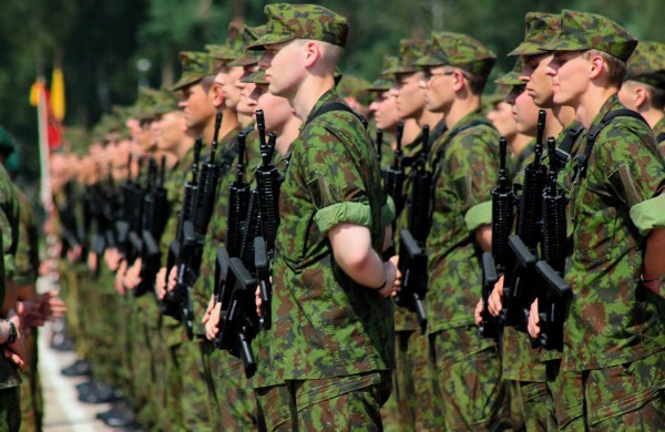 Rukloje Lietuvos Respublikai prisiekė 150 nuolatinės privalomosios pradinės karo tarnybos karių