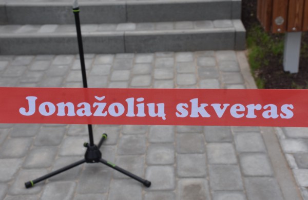 Jonavos gimtadienį plovęs lietus šventinės nuotaikos nesugadino