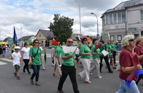 Jonavos gimtadienį plovęs lietus šventinės nuotaikos nesugadino