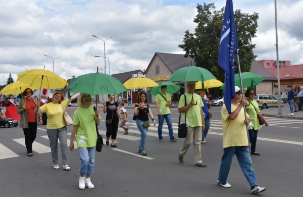 Jonavos gimtadienį plovęs lietus šventinės nuotaikos nesugadino