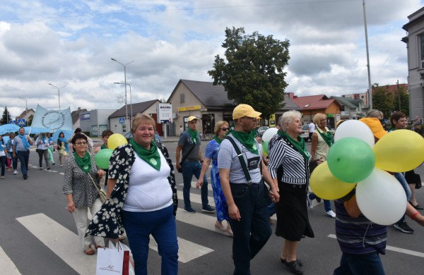 Jonavos gimtadienį plovęs lietus šventinės nuotaikos nesugadino