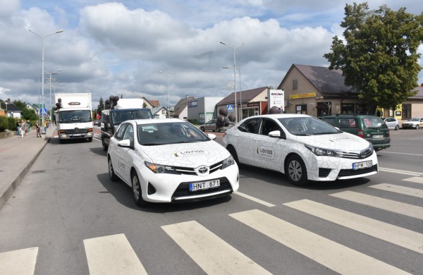 Jonavos gimtadienį plovęs lietus šventinės nuotaikos nesugadino