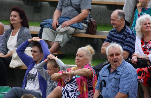 Jonavos gimtadienį plovęs lietus šventinės nuotaikos nesugadino