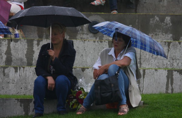 Jonavos gimtadienį plovęs lietus šventinės nuotaikos nesugadino