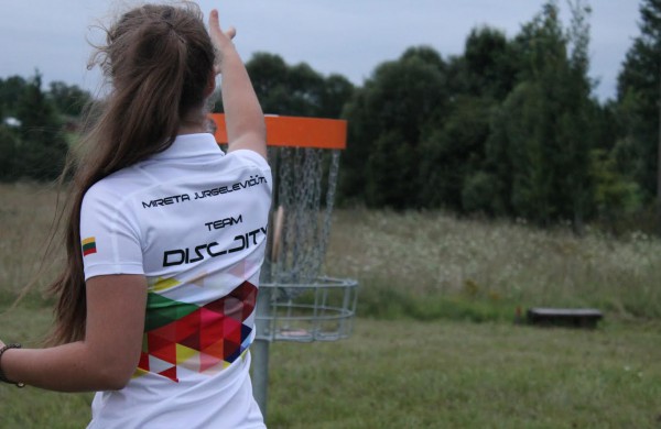 M. Jurgelevičiūtė apgynė diskgolfo čempionės titulą ir ketvirtą kartą iš eilės tapo stipriausia Lietuvoje