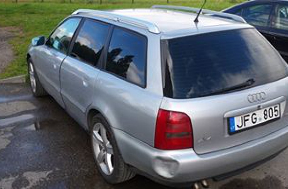 Prašo jonaviečių pagalbos: po nakties rado apdaužytą automobilį