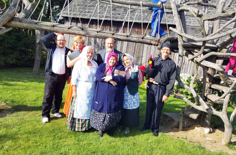 Rugpjūčiu Jonavos teatro gastrolių vasara nesibaigia