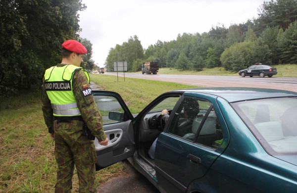 Į avariją patekę vairuotojai: „Policija į eismo įvykį nevažiuoja“