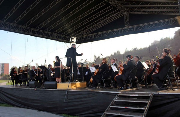 Joninių slėnyje nuskambėjo Pažaislio muzikos festivalio koncertas