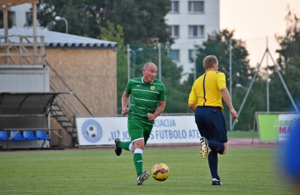 Su „Prelegentais“ Jonavos senjorai pasidalino po tašką
