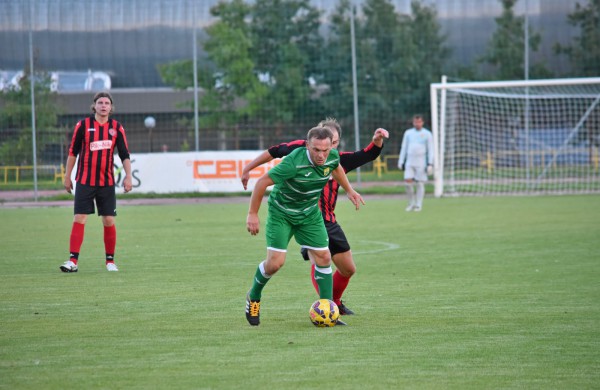 Su „Prelegentais“ Jonavos senjorai pasidalino po tašką