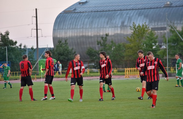 Su „Prelegentais“ Jonavos senjorai pasidalino po tašką