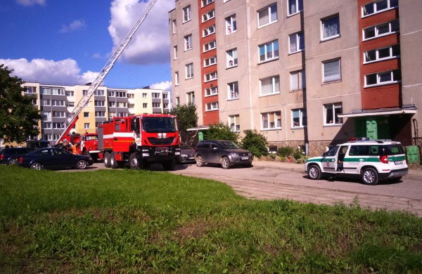 Kopėčiomis – ant stogo ieškoti neblaivaus jonaviečio