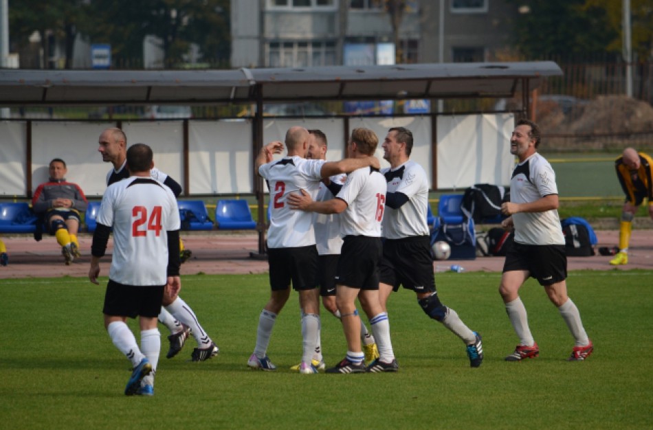 LFF senjorų futbolo čempionate paaiškėjo pusfinalio dalyviai
