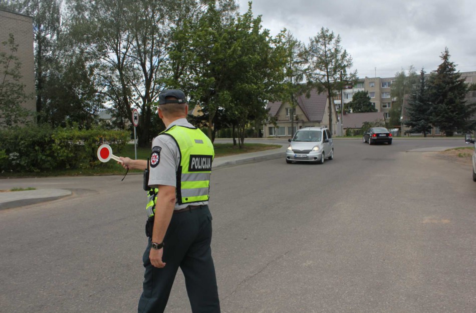 Prie prekybos centro „Norfa“ – policijos reidas